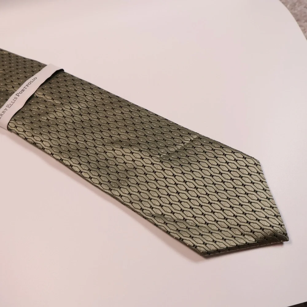 NEW Perry Ellis Portfolio Sage Green Geometric Necktie - Men's Fashion Accessory